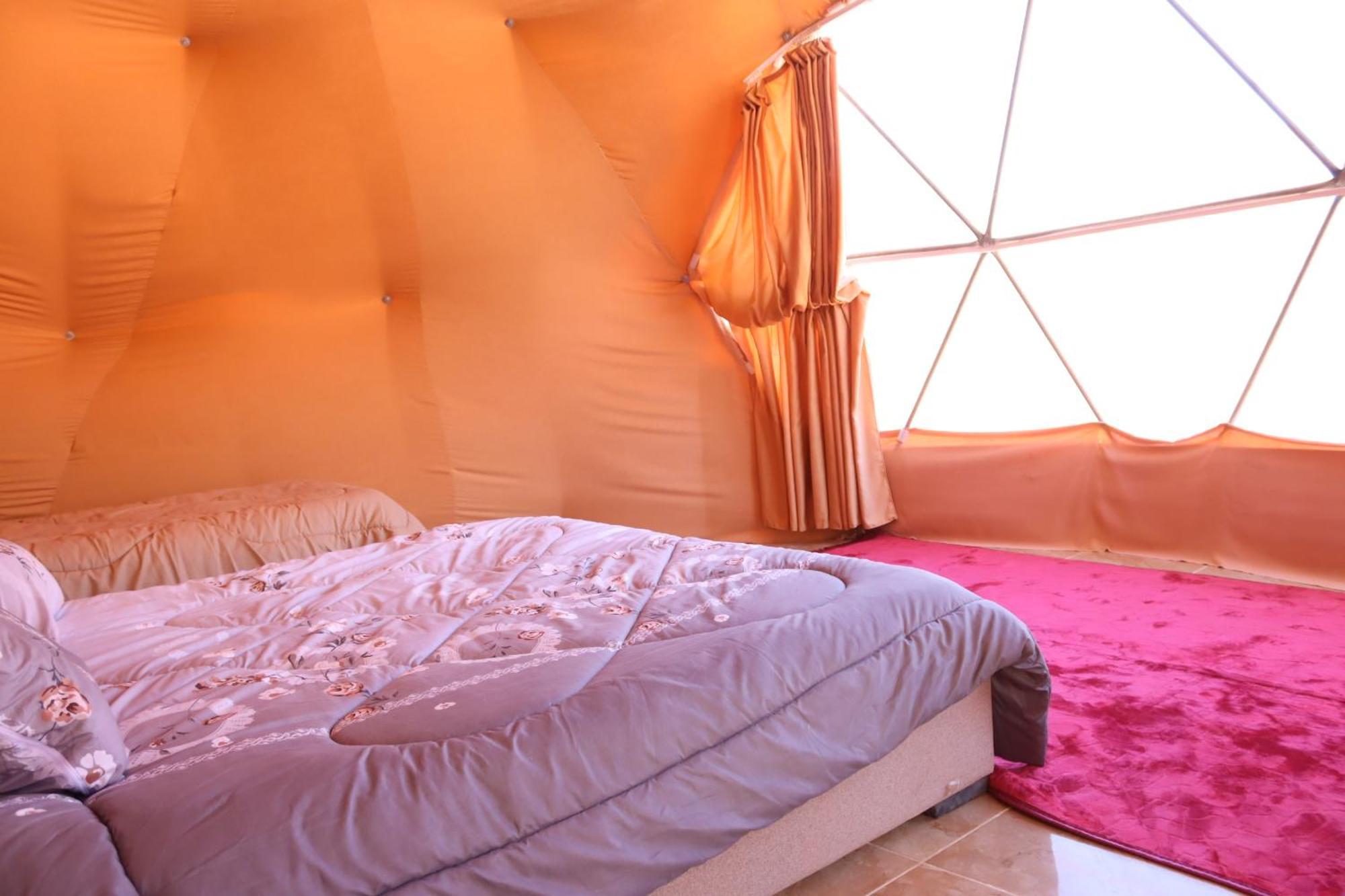 Wadi Rum Bubble Camp & Tour Buitenkant foto